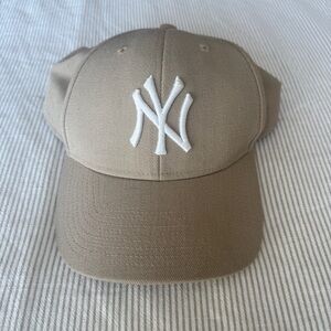 Tan NY Yankees Baseball Cap